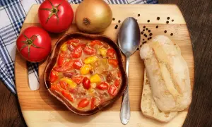 Jakie przyprawy do leczo? Odkryj sekret idealnego smaku!
