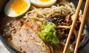Czy ramen jest zdrowy? Odżywczy hit czy pułapka? Sprawdź!