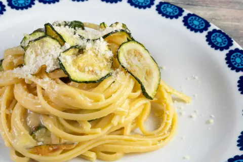 Spaghetti alla Norma: Sycylijski sekret idealnego smaku. Przepis!