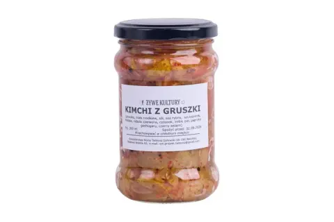 Słoik z kimchi z gruszkami, z etykietą "Żywe Kultury Kimchi z Gruszki".