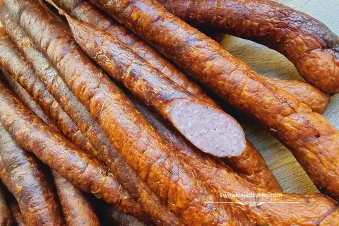 Domowa kiełbasa swojska 3 kg: przepis krok po kroku. Zrób to sam!