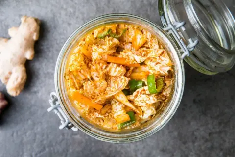 Jak zrobić kimchi? Prosty przepis krok po kroku na domowe kimchi