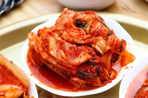 Kimchi z Kapusty Pekińskiej: Zrób je w Domu! Prosty Przepis Krok po Kroku