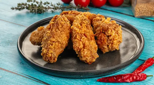 Domowy kurczak jak z KFC: odkryj sekret chrupkości i smaku!