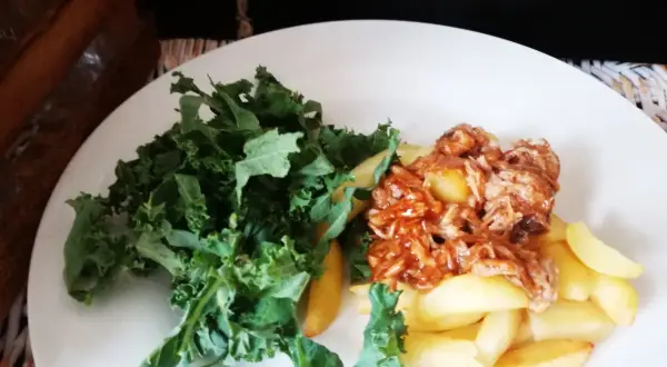Frytki z szarpaną wieprzowiną: Przepis jak z food trucka! Zrób to sam