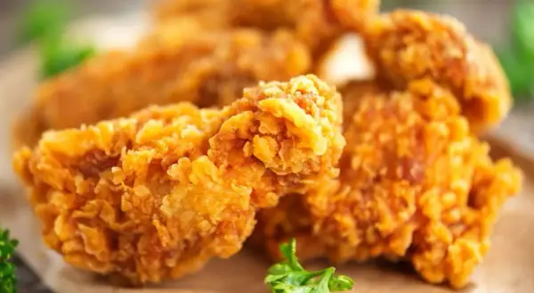 Udka jak z KFC: Odkryj przepis na chrupiący i soczysty kurczak!