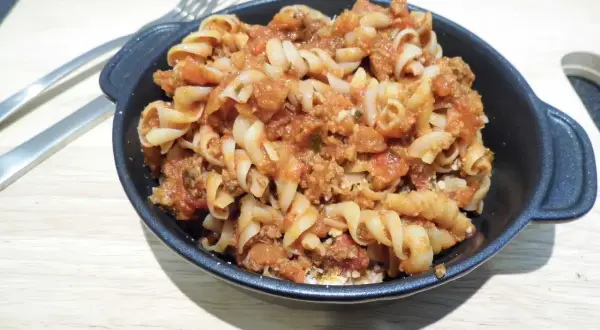 Spaghetti bolognese: kalorie, makroskładniki i fit przepisy!