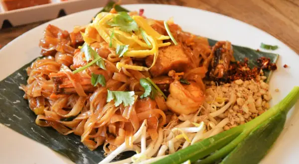 Czy Pad Thai jest zdrowy? Analiza i triki na fit wersję!