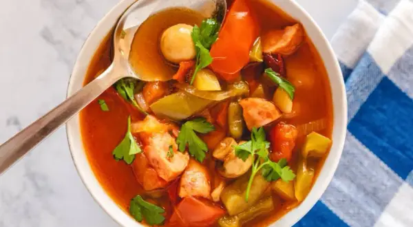 Przyprawy do leczo z kiełbasą: Sekret idealnego smaku i aromatu