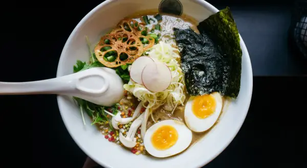 Czy ramen jest ostry? Rozwiewamy mity i wybieramy smak dla siebie