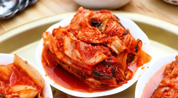 Kimchi z Kapusty Pekińskiej: Zrób je w Domu! Prosty Przepis Krok po Kroku